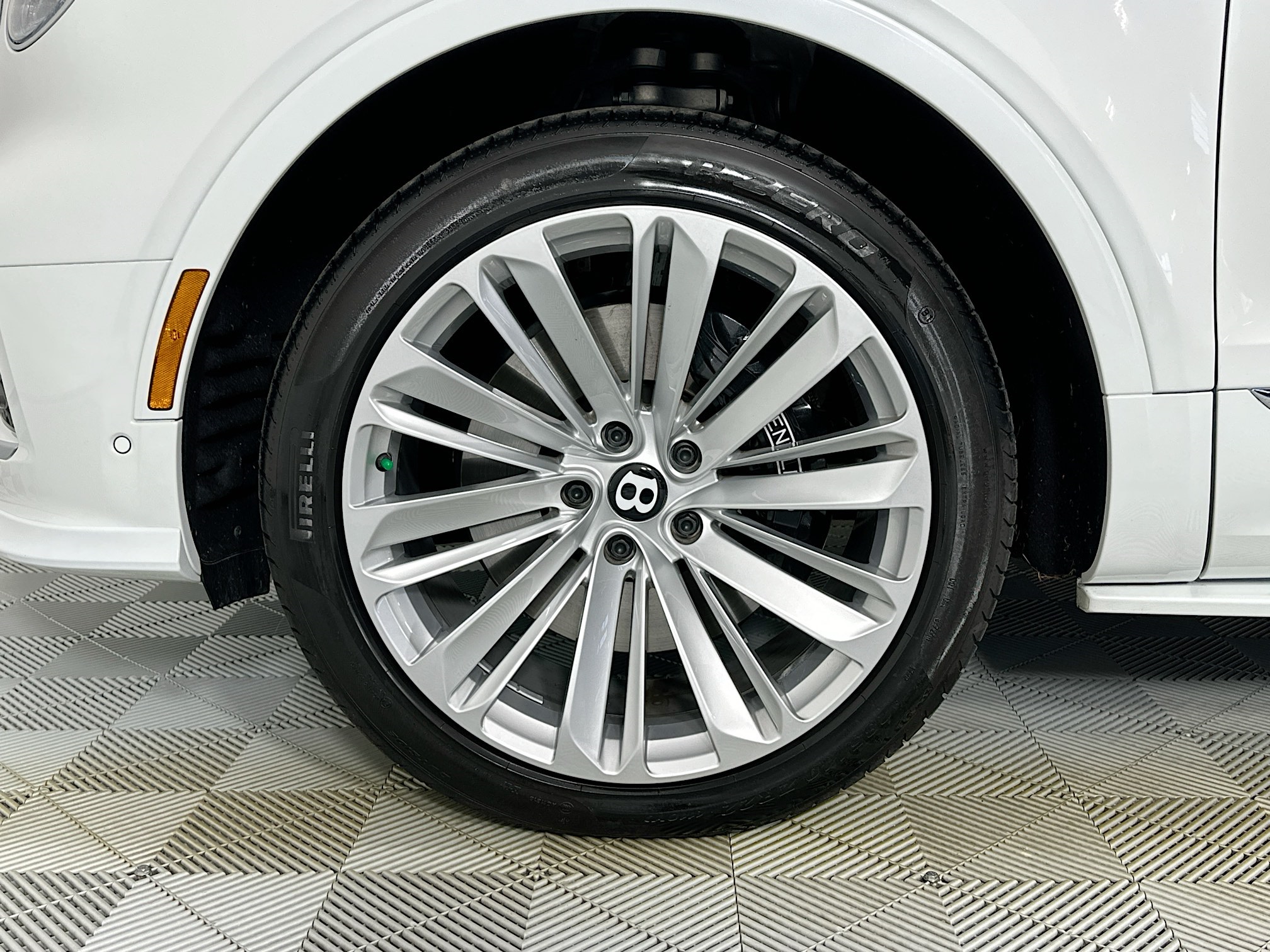 used 2022 Bentley Bentayga car, priced at $189,998