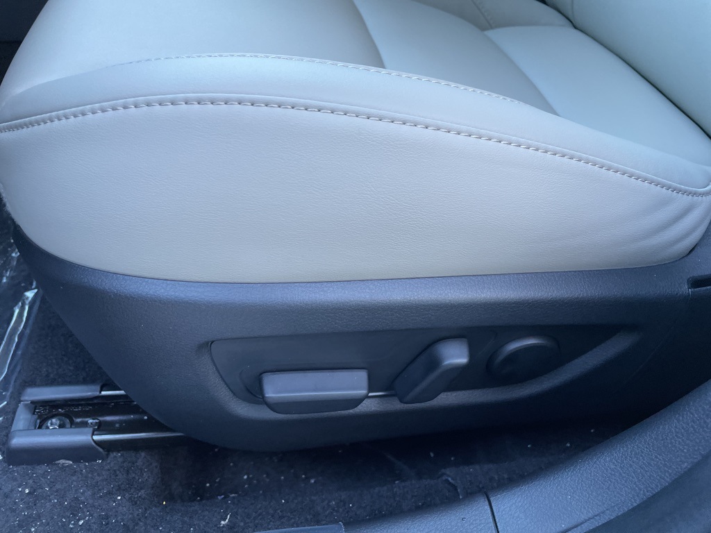 2025 Mazda CX-30 2.5 S Preferred photo 10