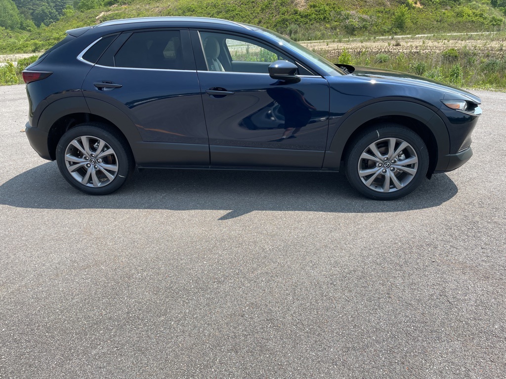 2025 Mazda CX-30 2.5 S Preferred photo 2