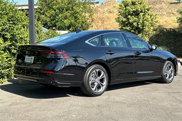 2025 Honda Accord Hybrid EX-L photo 4