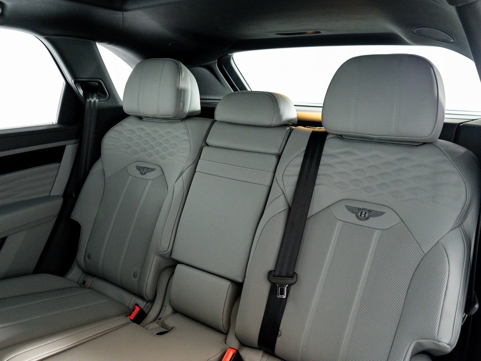2025 Bentley Bentayga EWB Azure V8 photo 22