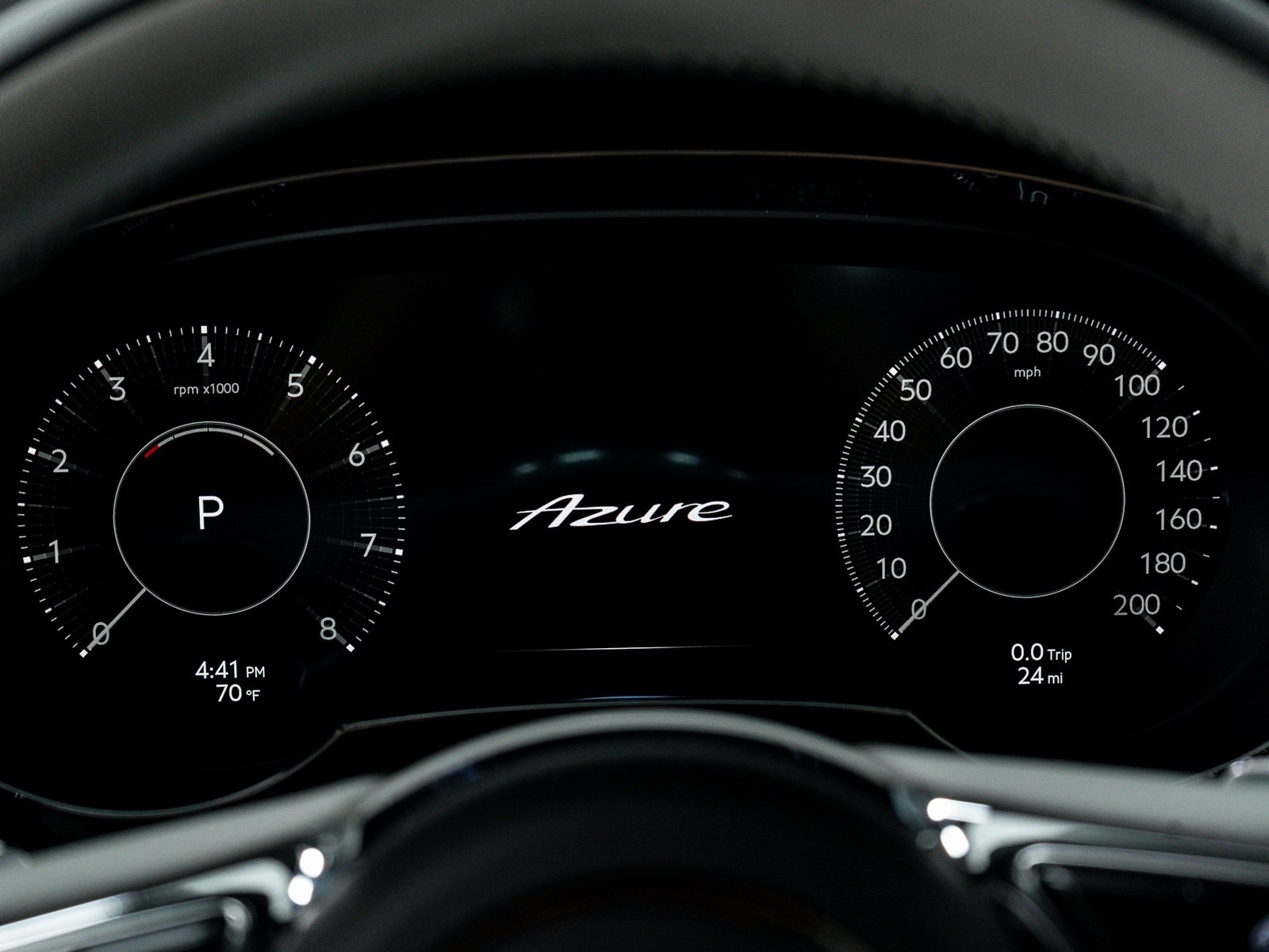 2025 Bentley Bentayga EWB Azure V8 photo 28