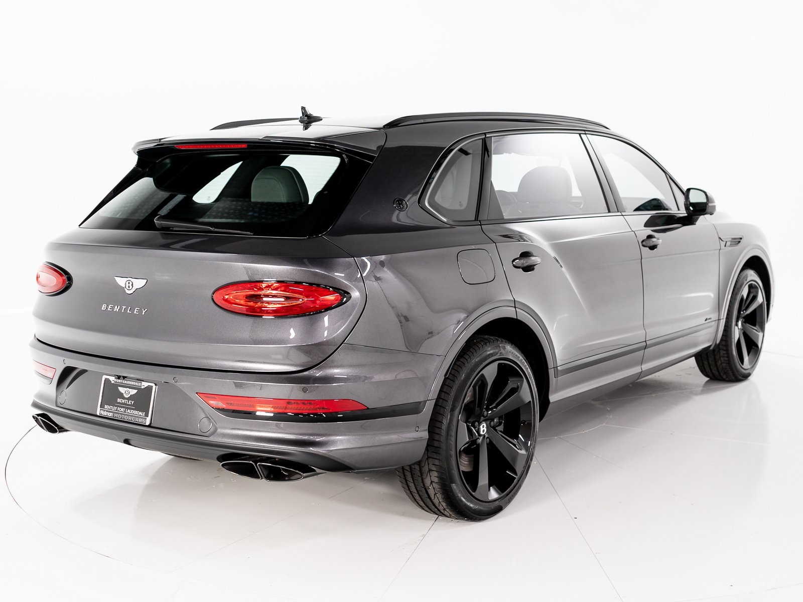 2025 Bentley Bentayga EWB Azure V8 photo 5