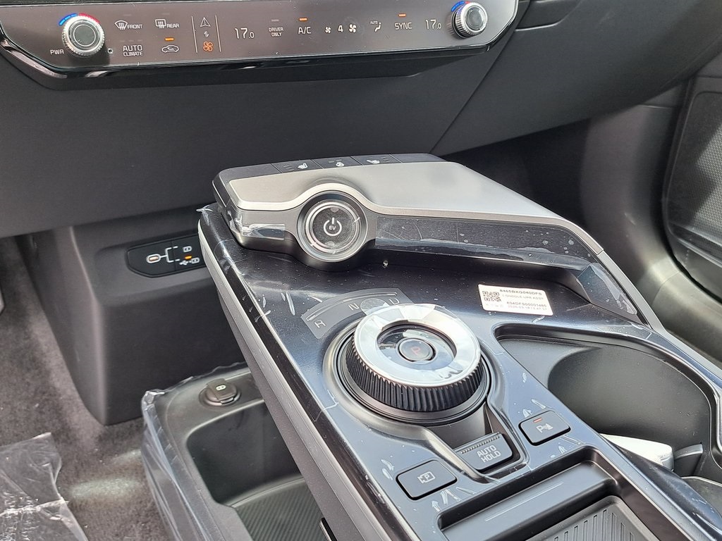 2025 Kia EV6 Light SUV AWD 11