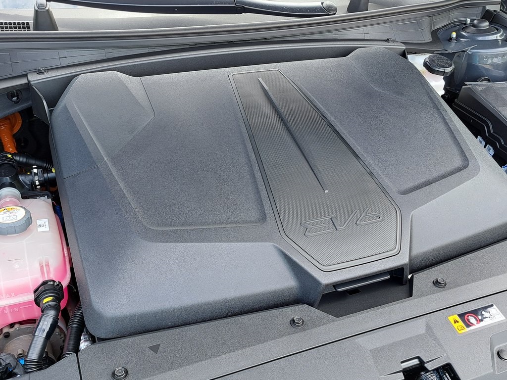 2025 Kia EV6 Light SUV AWD 15