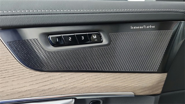 new 2026 Volvo XC90 Plug-In Hybrid car, priced at $81,875