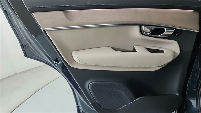 new 2026 Volvo XC90 Plug-In Hybrid car, priced at $81,875