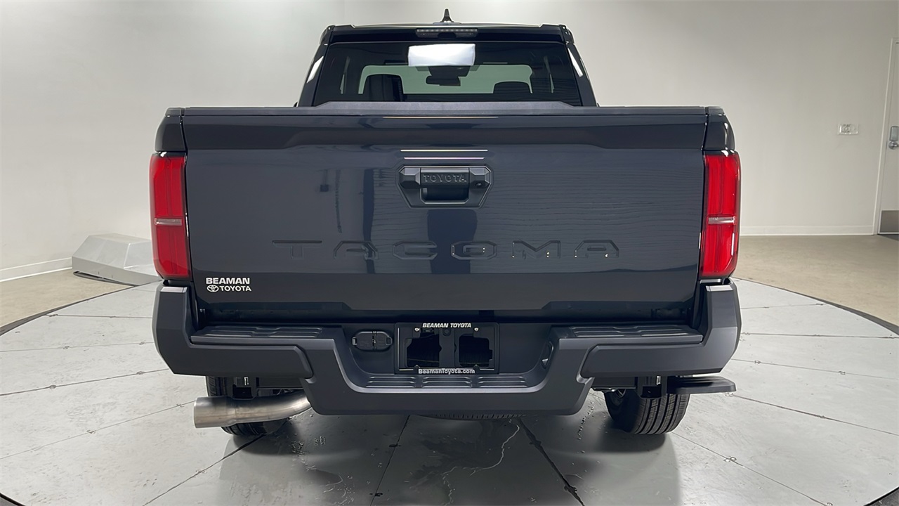 2025 Toyota Tacoma SR XtraCab photo 4
