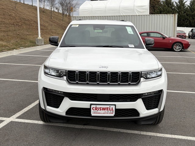 new 2026 Jeep Grand Cherokee car, priced at $39,270