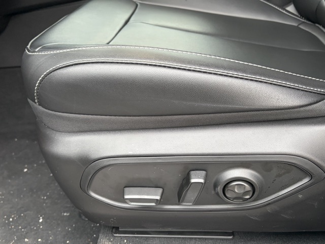 new 2026 Jeep Grand Cherokee car, priced at $39,270