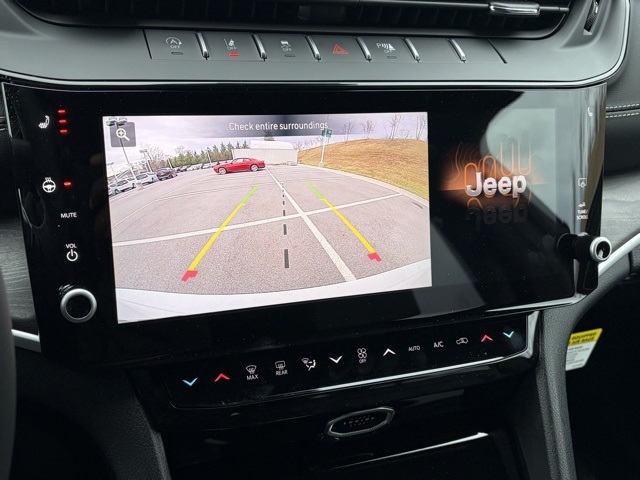 new 2026 Jeep Grand Cherokee car, priced at $39,270