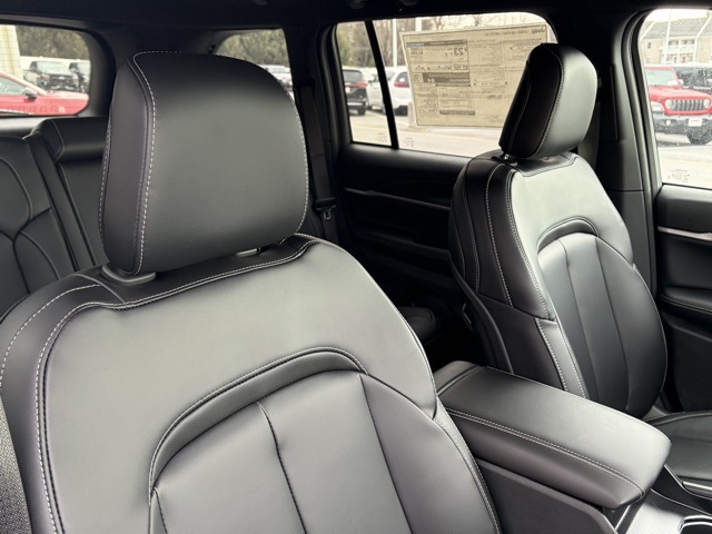 new 2026 Jeep Grand Cherokee car, priced at $39,270