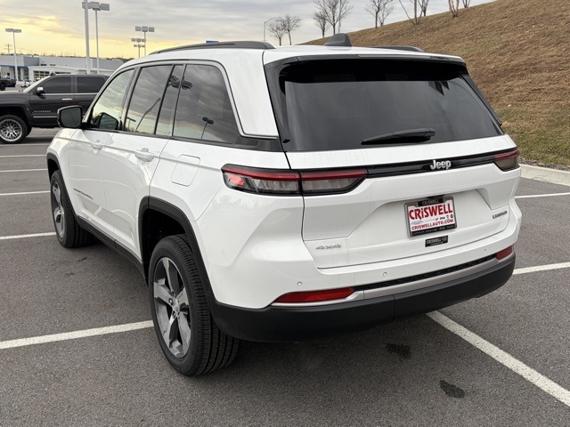 new 2026 Jeep Grand Cherokee car, priced at $39,270