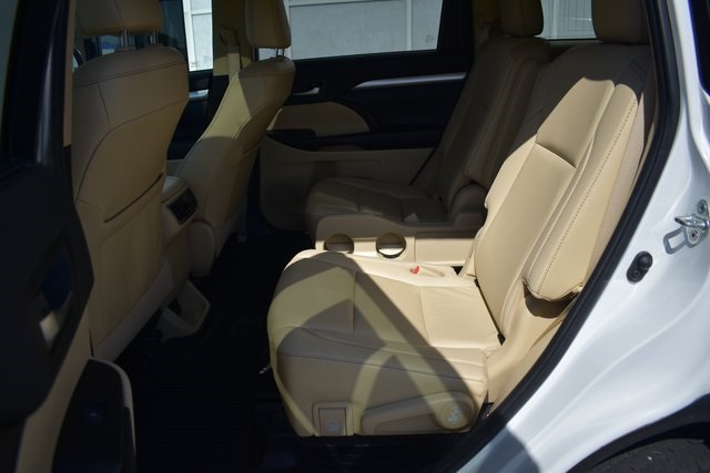 2019 Toyota Highlander XLE photo 10