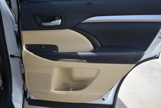2019 Toyota Highlander XLE photo 14