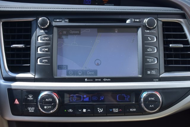 2019 Toyota Highlander XLE photo 22