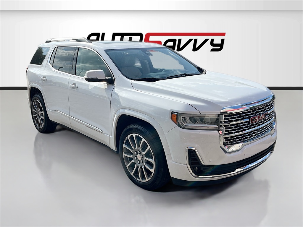 2023 GMC Acadia Denali's photo