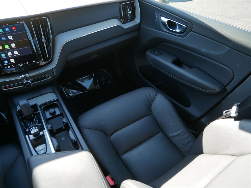Used 2025 Volvo XC60 SUV