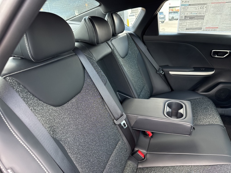 2025 Kia K4 GT-Line photo 11