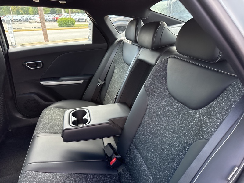 2025 Kia K4 GT-Line photo 16