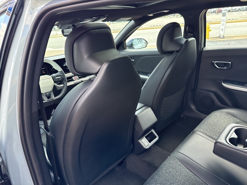2025 Kia K4 GT-Line photo 18