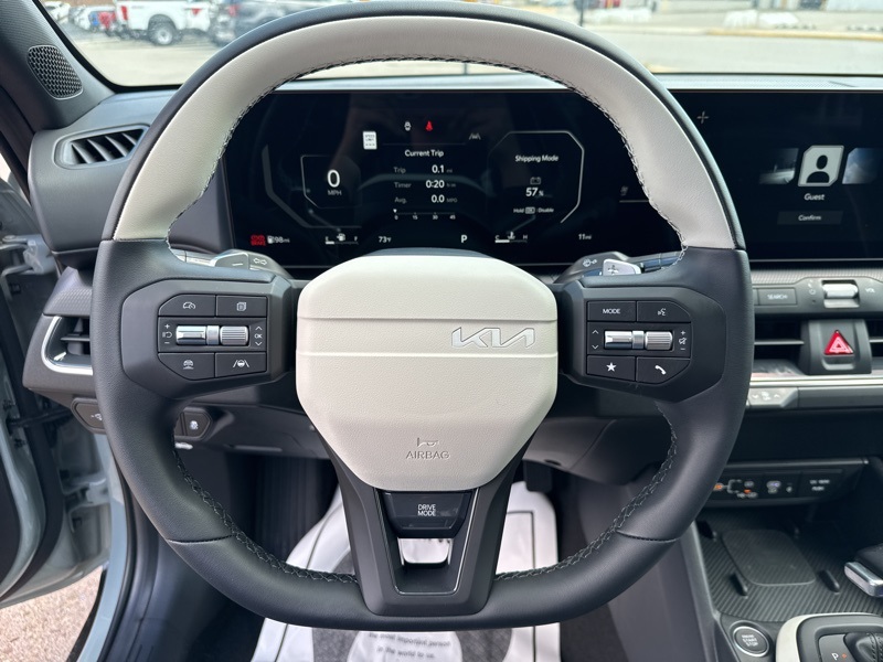 2025 Kia K4 GT-Line photo 24