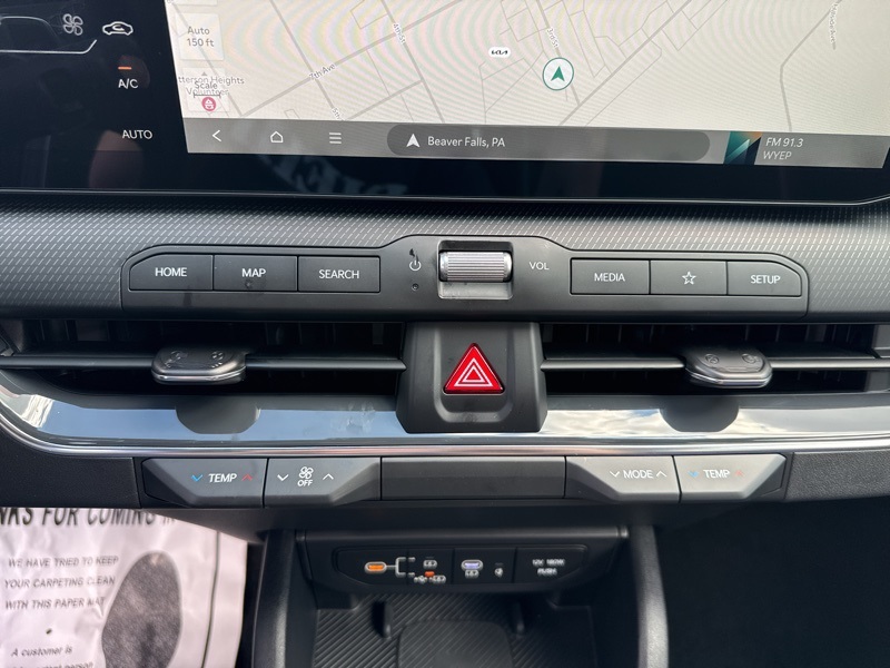 2025 Kia K4 GT-Line photo 33