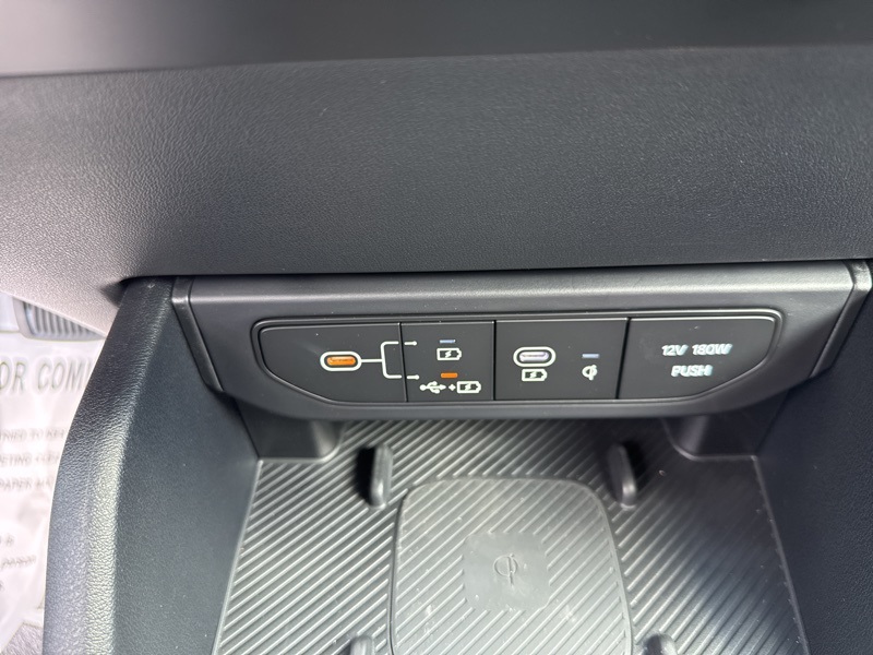2025 Kia K4 GT-Line photo 34