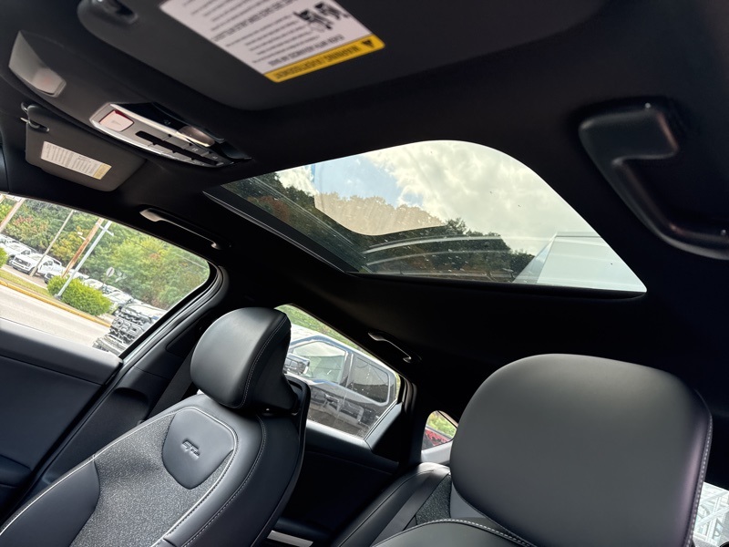 2025 Kia K4 GT-Line photo 37