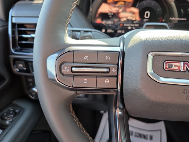 2025 GMC Yukon 4WD AT4