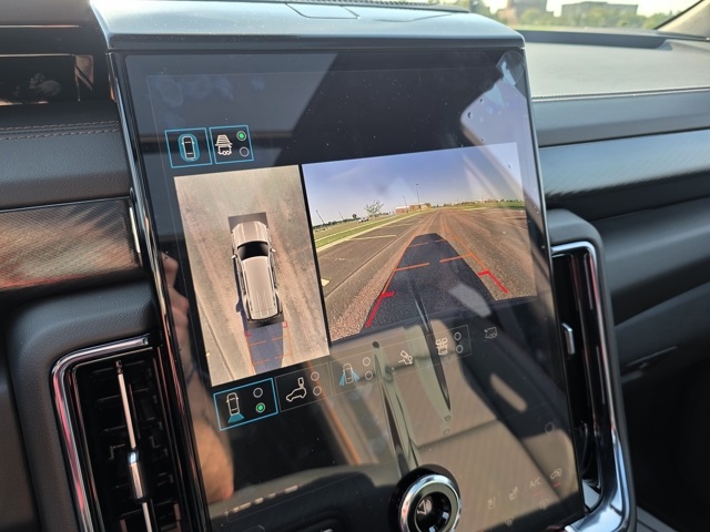 2025 GMC Yukon 4WD AT4