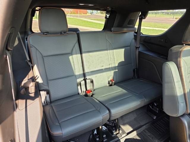 2025 GMC Yukon 4WD AT4