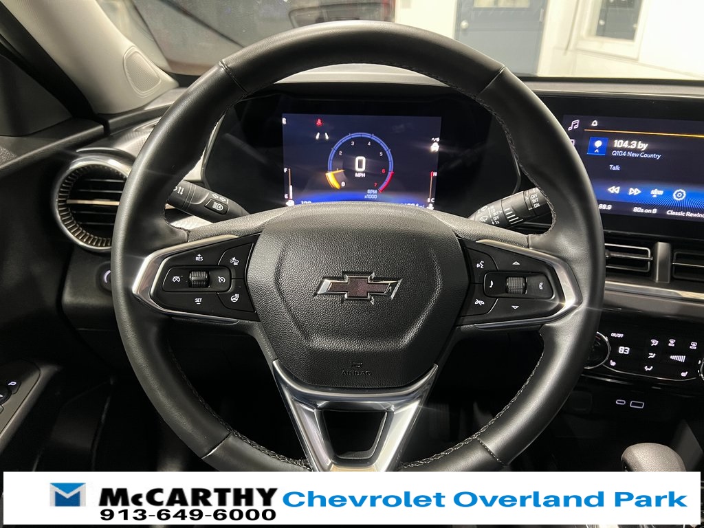 Used 2025 Chevrolet Trax SUV