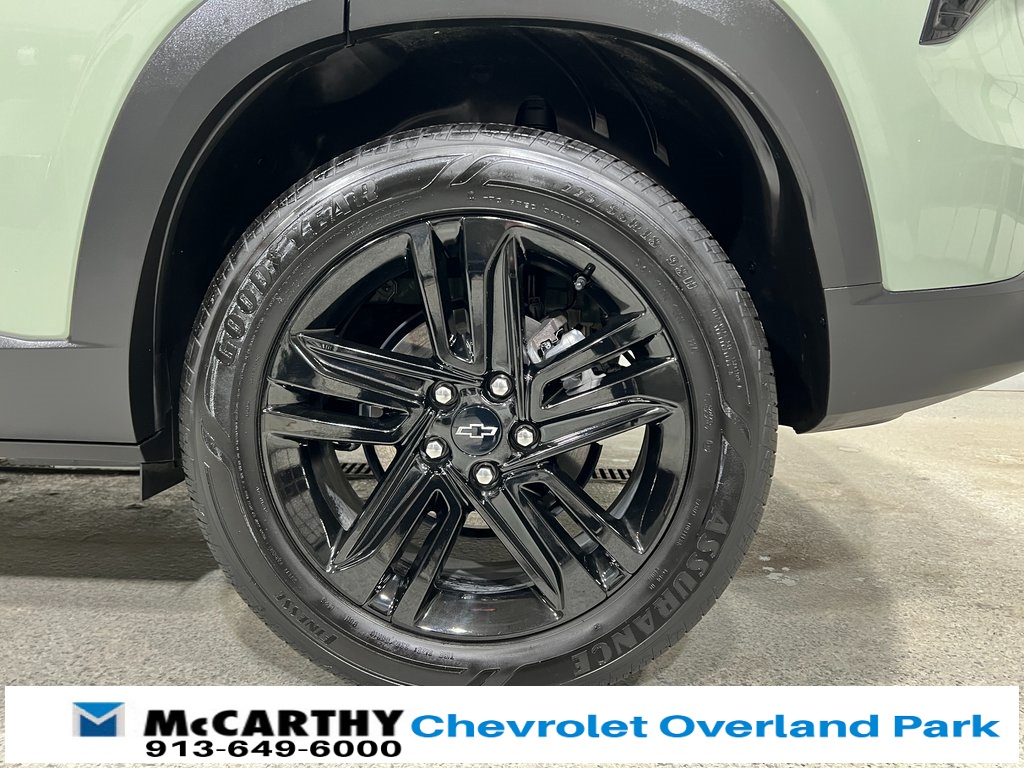 Used 2025 Chevrolet Trax SUV