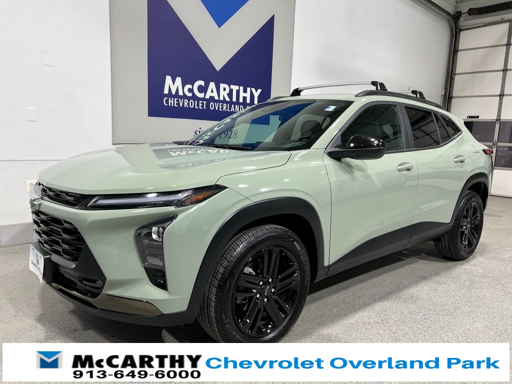 Used 2025 Chevrolet Trax SUV