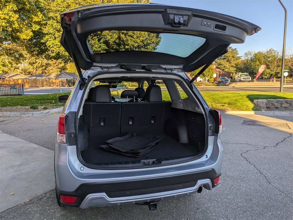2023 Subaru Forester Touring photo 23