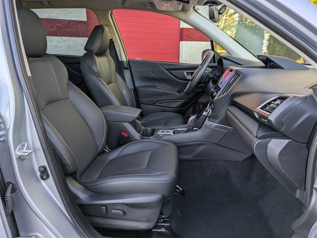 2023 Subaru Forester Touring photo 28