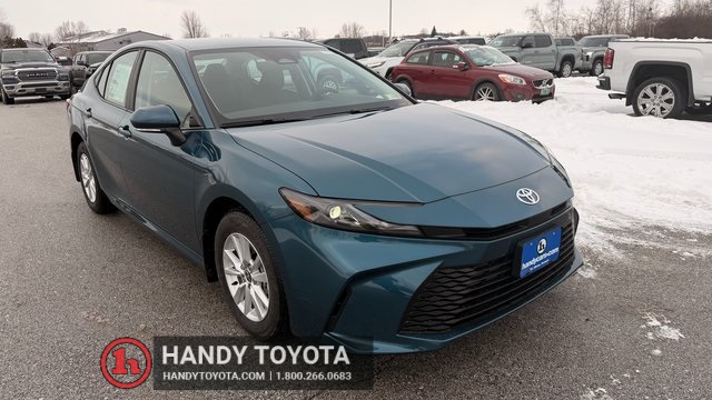 2026 Toyota Camry LE's photo
