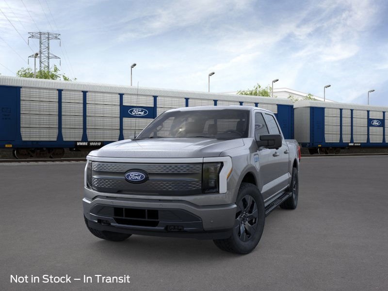 2025 Ford F-150 Lightning photo 3
