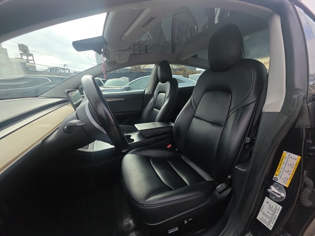 used 2022 Tesla Model 3 car, priced at $23,895