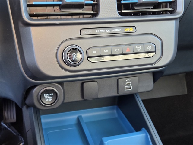 New 2025 Ford Maverick XLT 4D Crew Cab