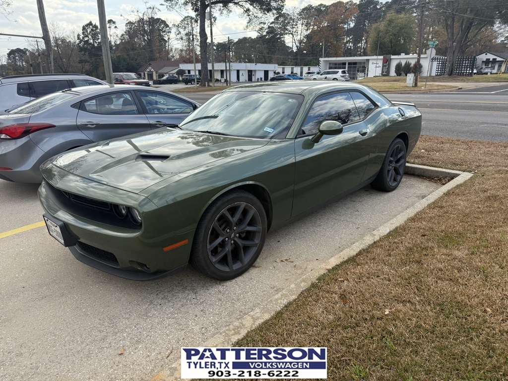 2020 Dodge Challenger SXT's photo