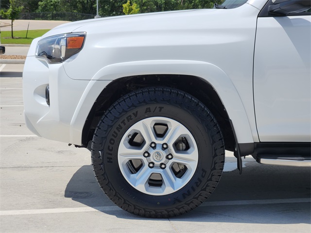 2018 White Toyota 4Runner RWD SUV