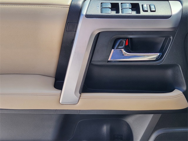 2018 White Toyota 4Runner RWD SUV
