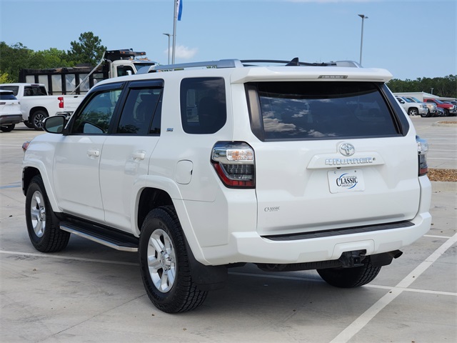 2018 White Toyota 4Runner RWD SUV