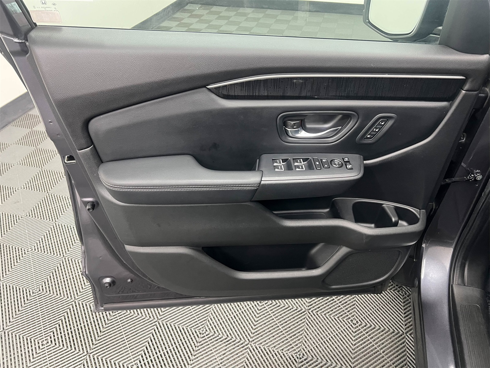 used 2023 Honda Pilot car, priced at $41,996