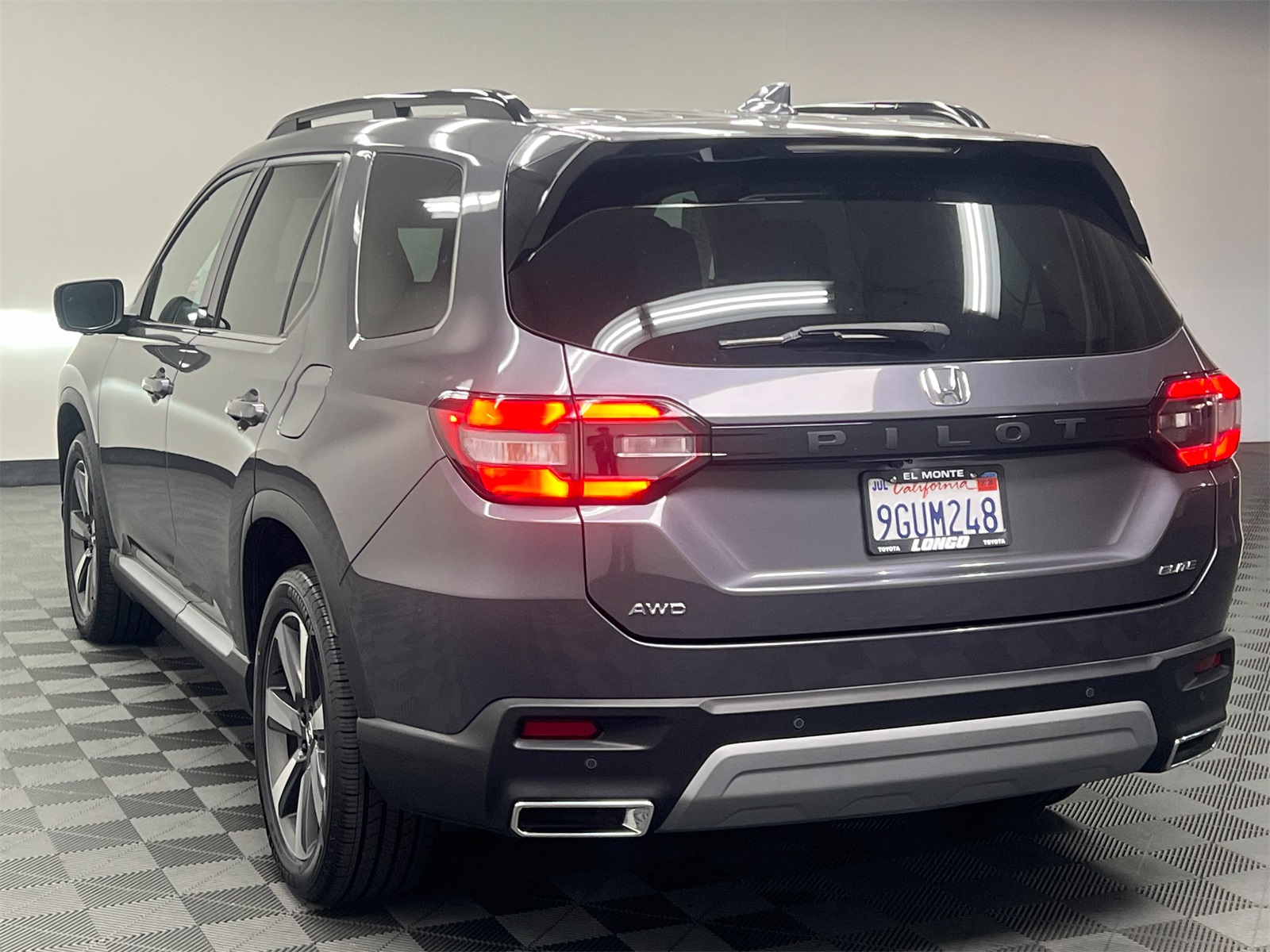 used 2023 Honda Pilot car, priced at $41,996