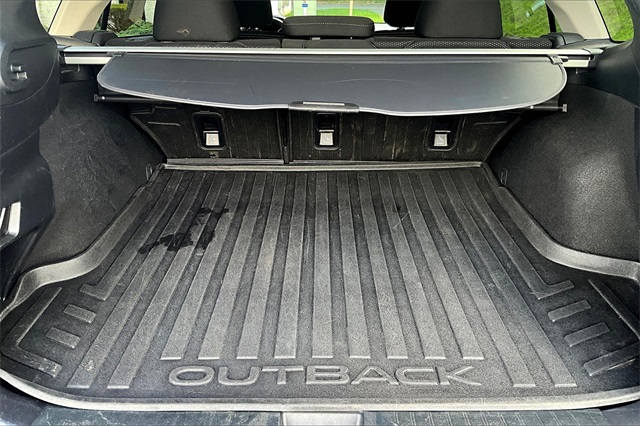 2018 Crystal Black Silica Subaru Outback 2.5i Premium AWD SUV