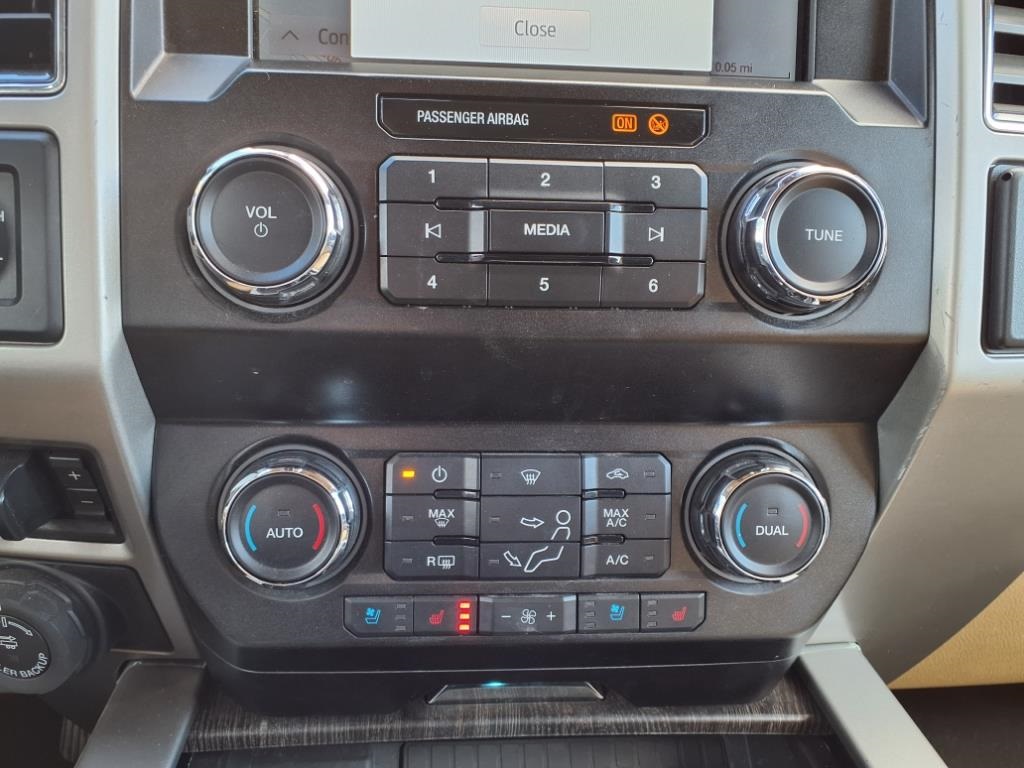 2021 Ford F-250 photo 13