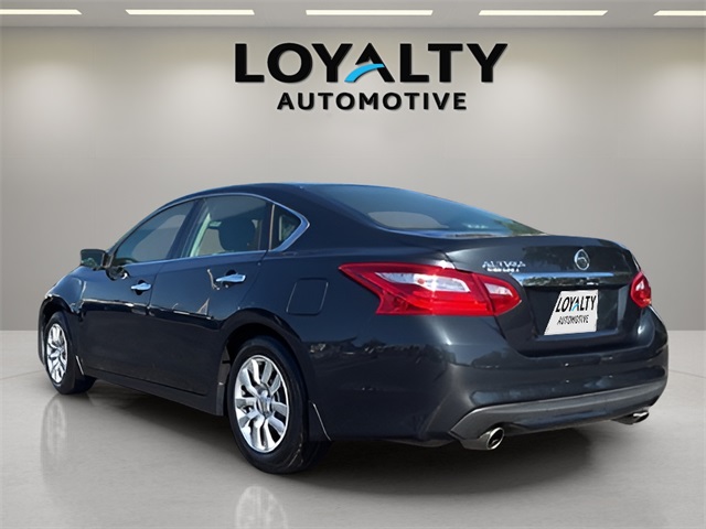 2016 Nissan Altima 2.5 S photo 3